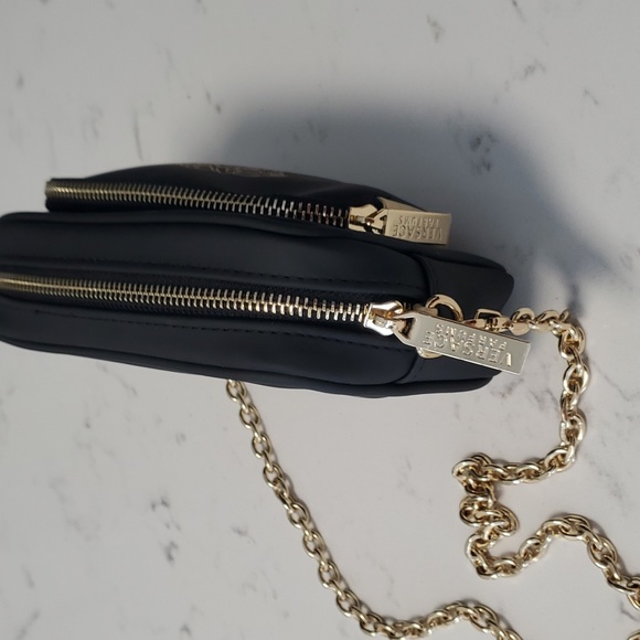 💖AUTHENTIC VERSACE NEOPRENE POUCH CONVERTED IN A CROSSBODY 💖 - Picture 5 of 7